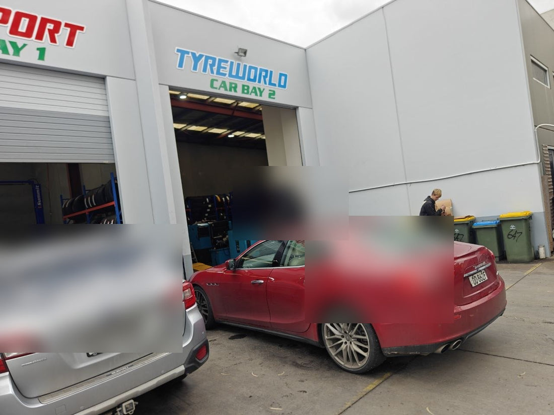 Pirelli Tyres Adelaide for Maserati Ghibli: P Zero PZ4 245/35R21 and 285/30R21