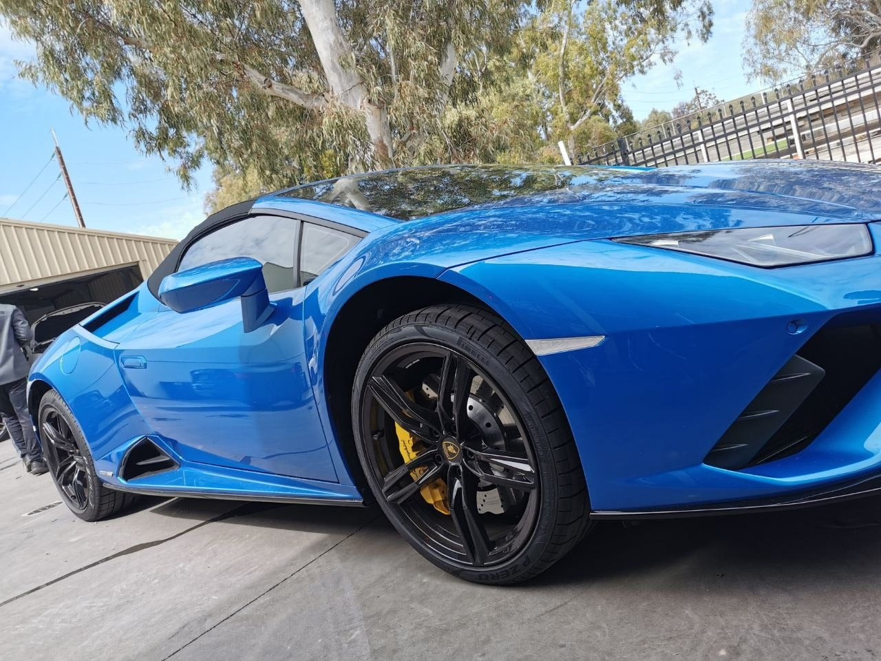 245/35R19 and 305/35R19 Pirelli P Zero for Lamborghini Huracan Spyder