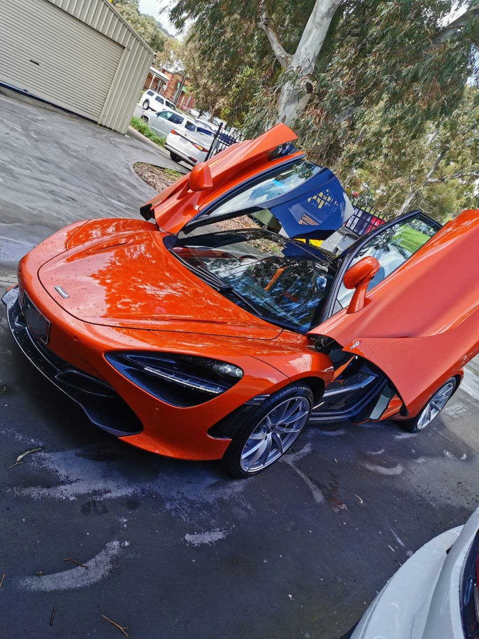 McLaren 720S Pirelli P Zero PZ4 Workshop Fitment