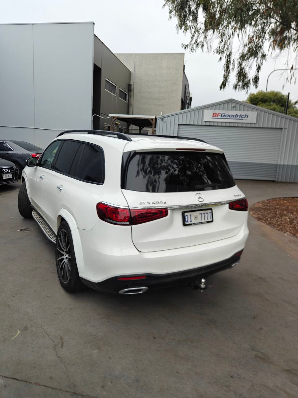 Best Luxury SUV Tyres for Mercedes-Benz GLS 400 d Daily Driving Around Adelaide