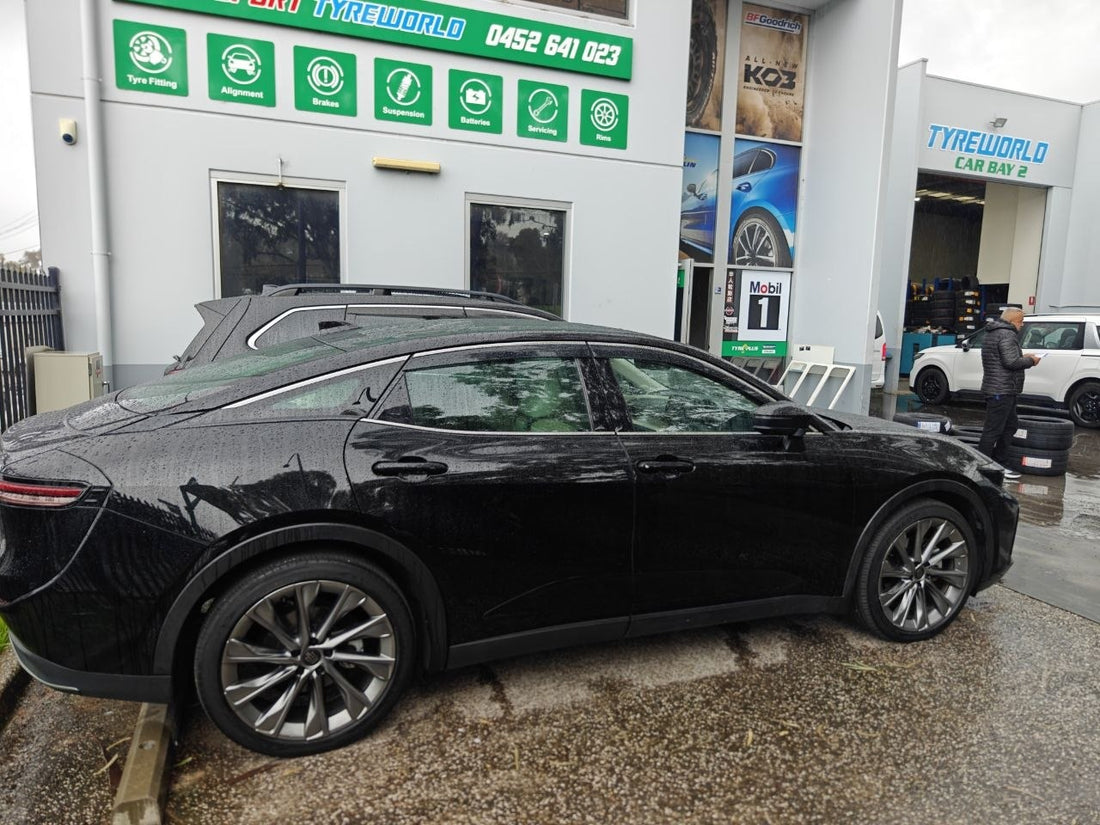 Latest Toyota Crown 225/45R21 Dunlop Tyres in Magill