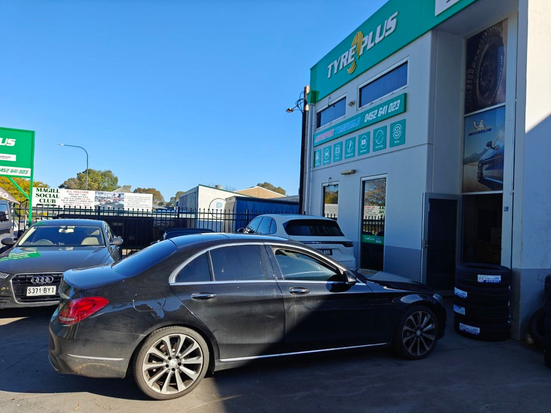 Mercedes C250 Staggered Tyre Sizes: 225/40R19 Front and 255/35R19 Rear