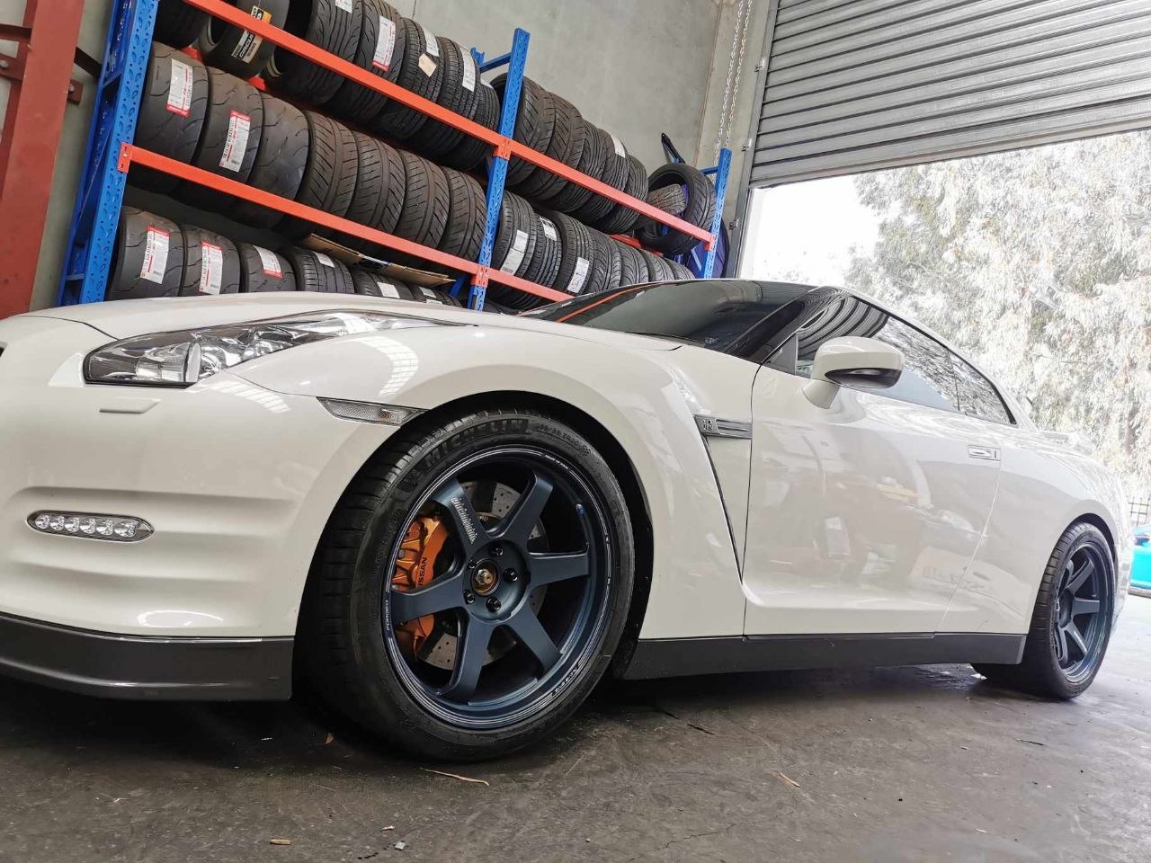Nissan GT-R R35 RAYS TE37ULTRA and Michelin PS4S Fitment Adelaide