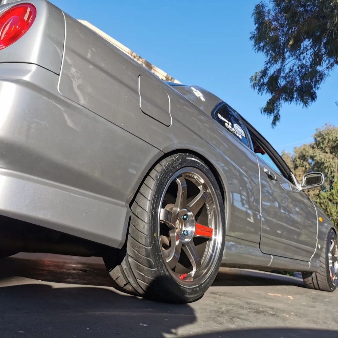 Nissan Skyline R34 GT-R Side Fitment with TE37SL PG Wheels