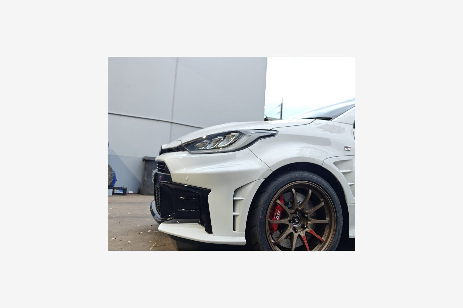 265/35R18 GR Yaris Tyre Size Guide: Rays CE28N+ 18x9.5 +38