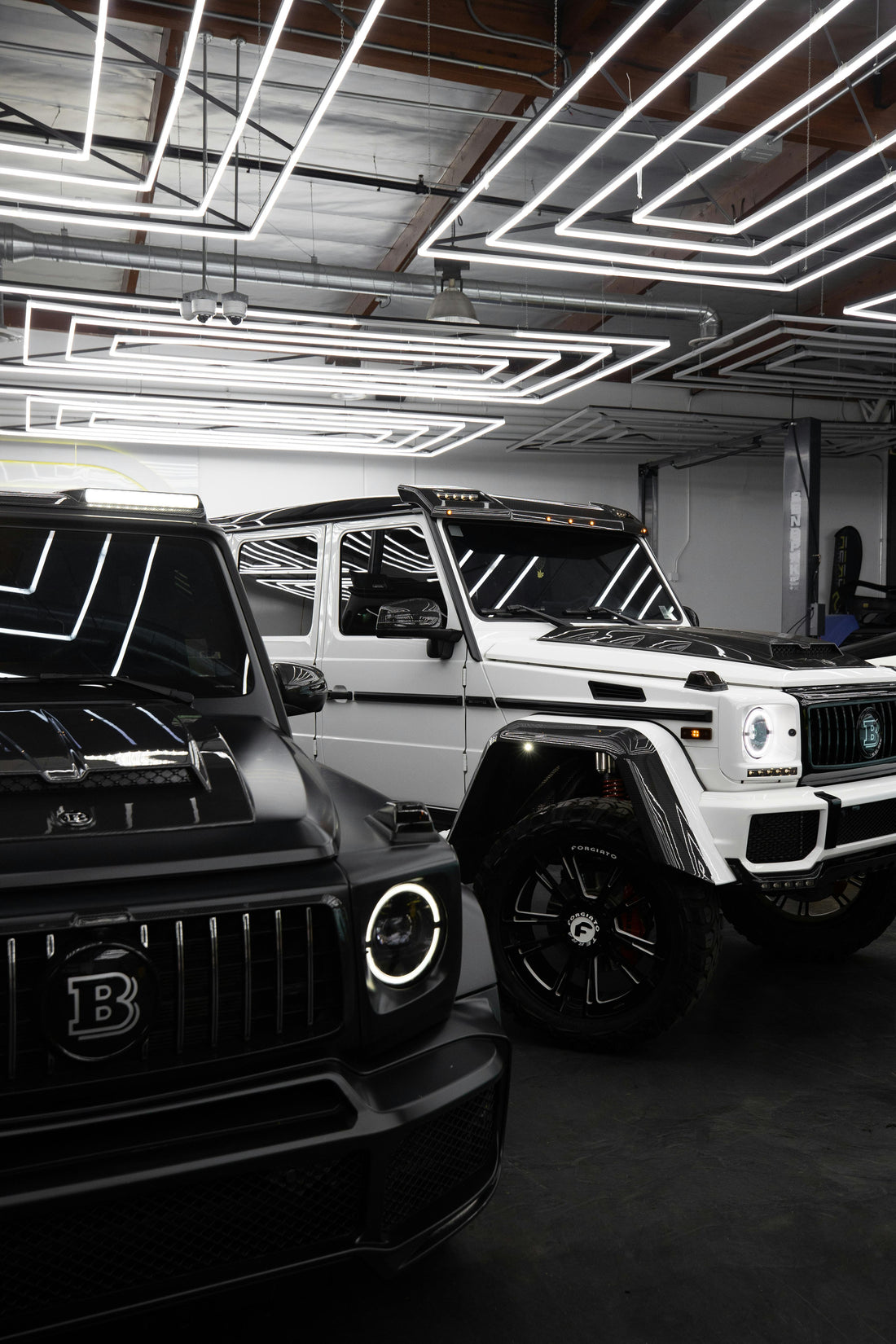 Why Luxury & Performance Cars Need Specialised Tyres and Suspension Tuning