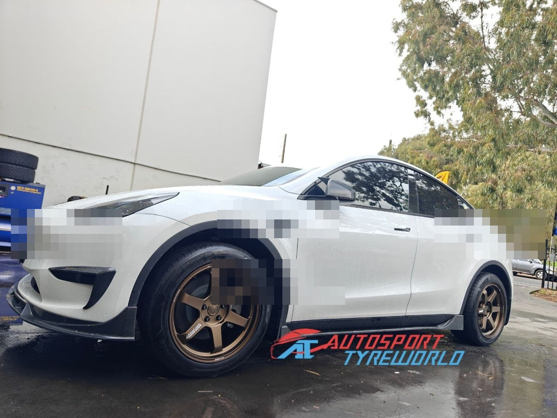 White Toyota 86 Wheel and Tyre Service Adelaide