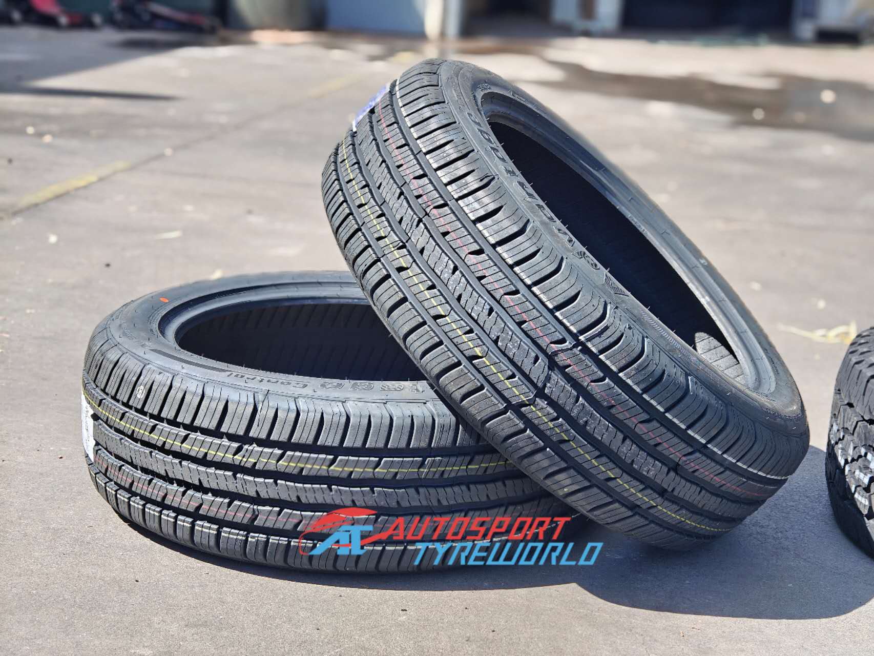 235/55R20 102V BFGoodrich Advantage Control