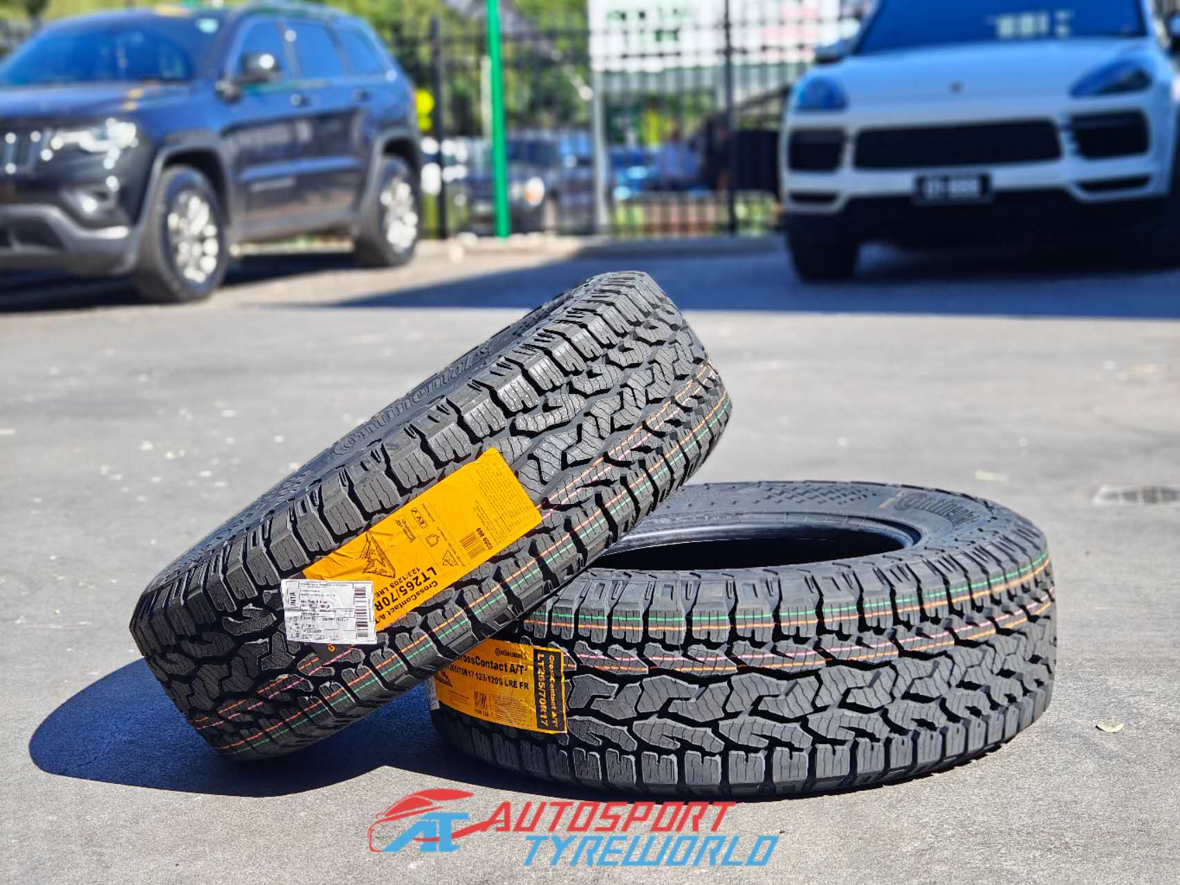 Continental 245/70R16 118/115S CrossContact A/T2 product image