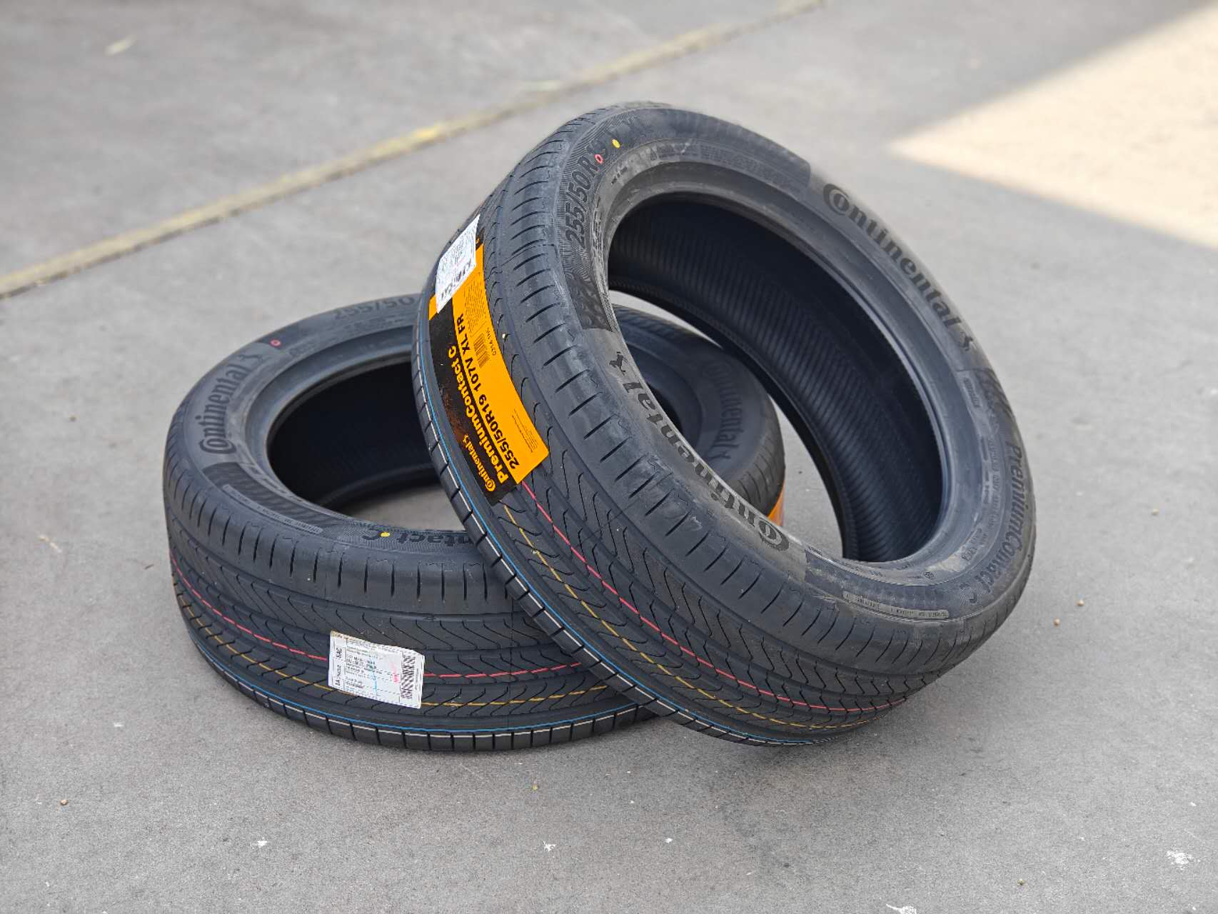 235/50R19 99V Continental PremiumContact C