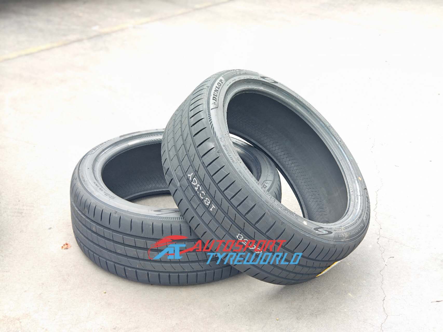 Dunlop 245/40R18 97W XL BLUE RESPONSE TG (EV Suitable) (Pre Order Only)