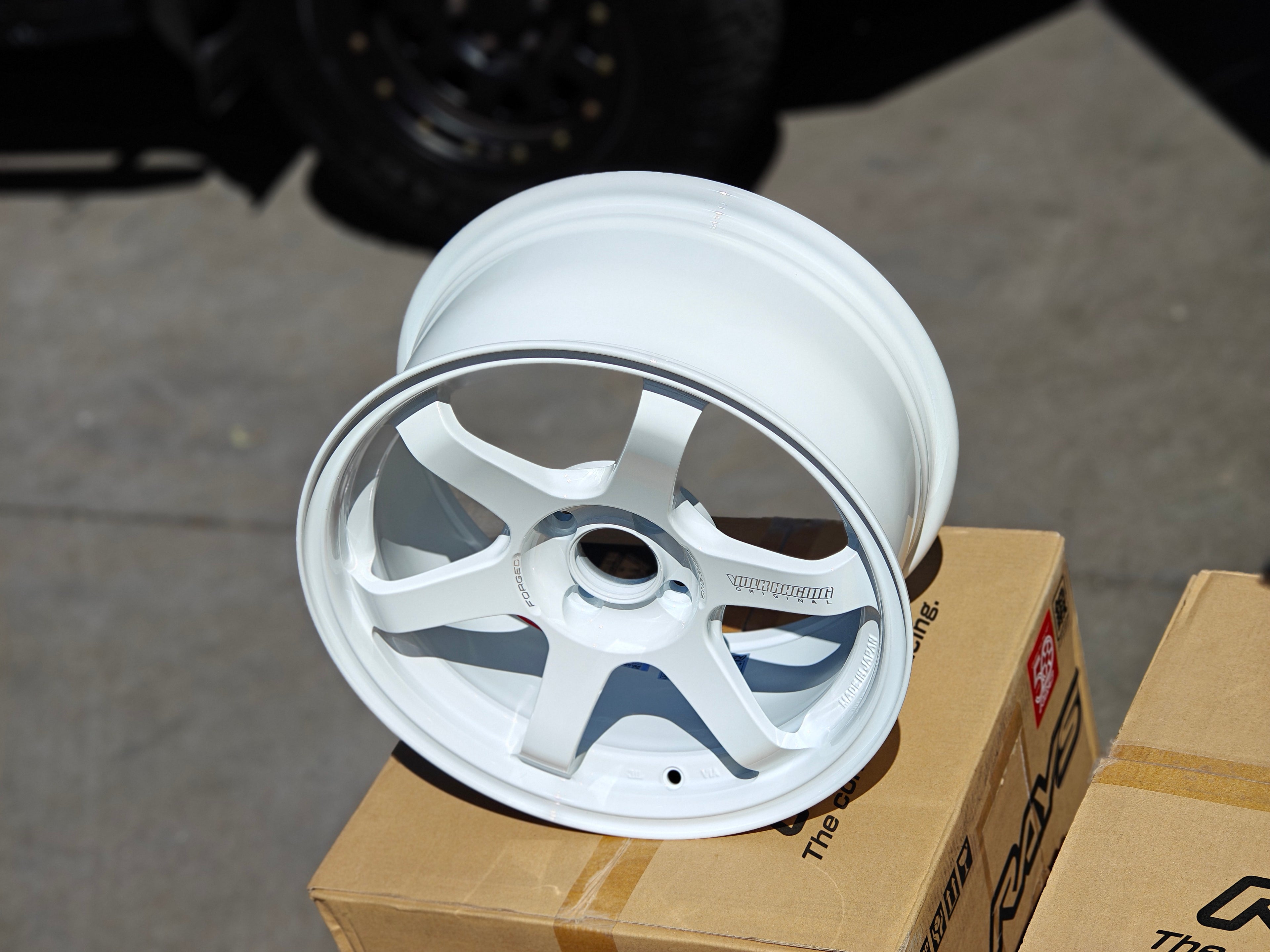 TE37Sonic - Dash White (16 inch 4X100)