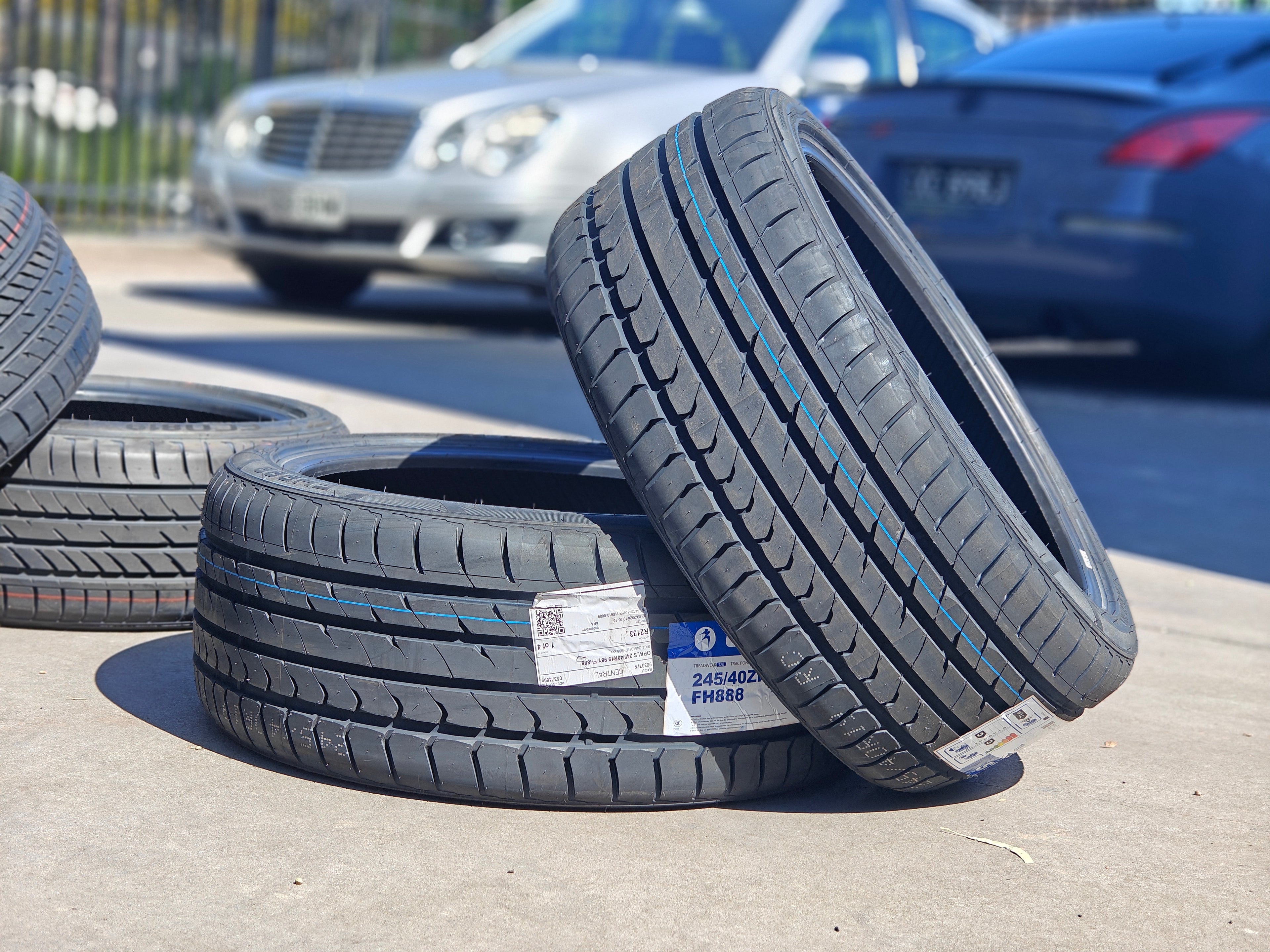 OPALS 245/45R19 98Y FH888 EV