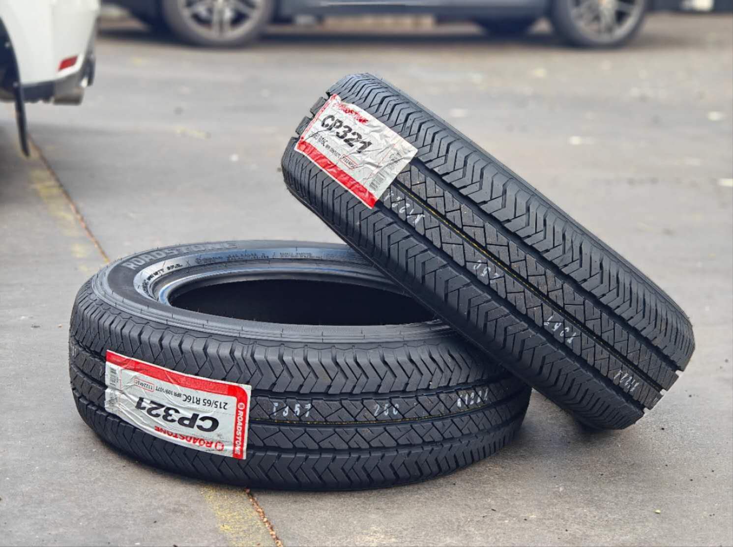 Roadstone 225/70R15 112/110R CP321