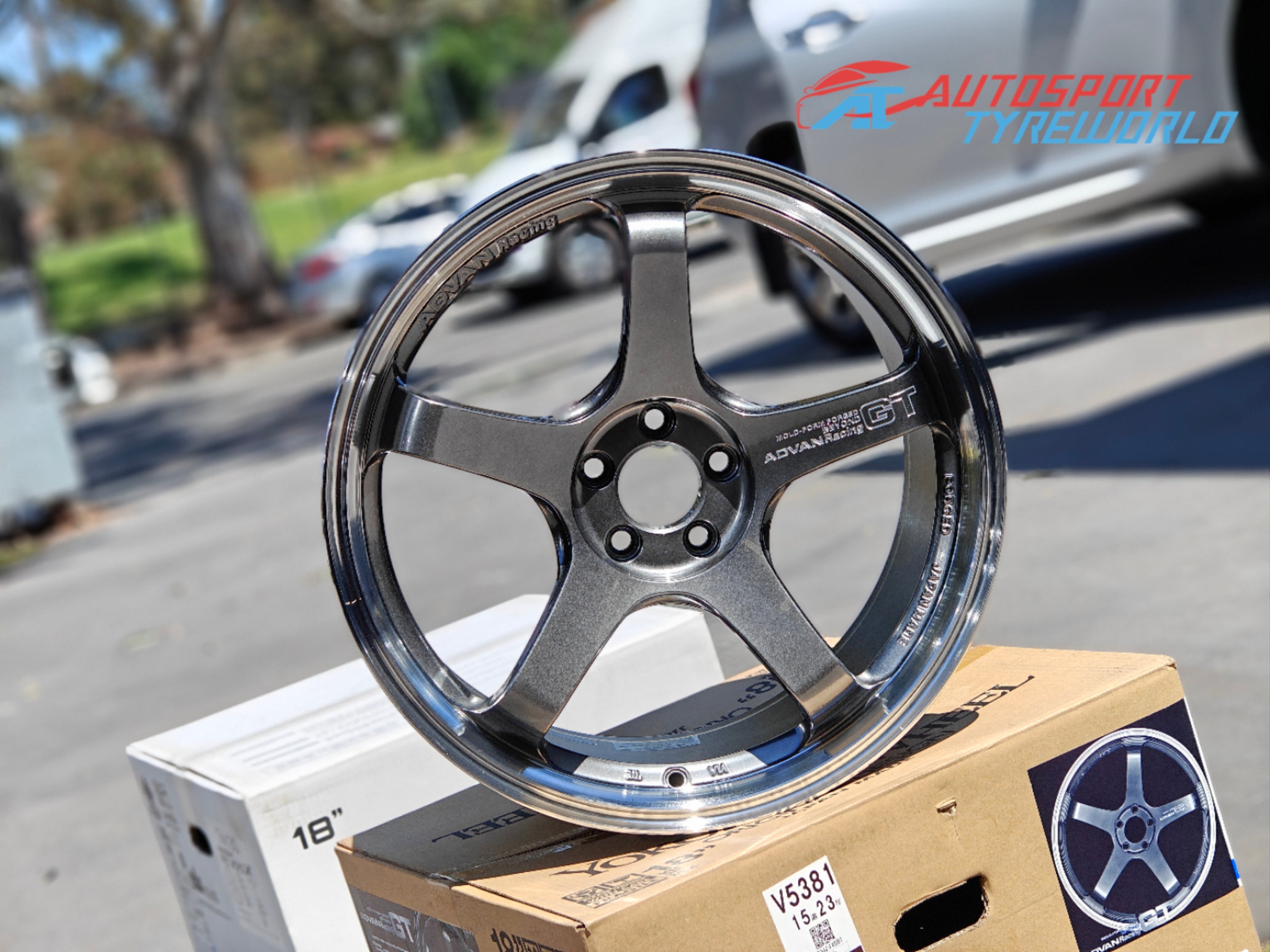Advan GT Beyond - Machining and  Racing HYPER Black