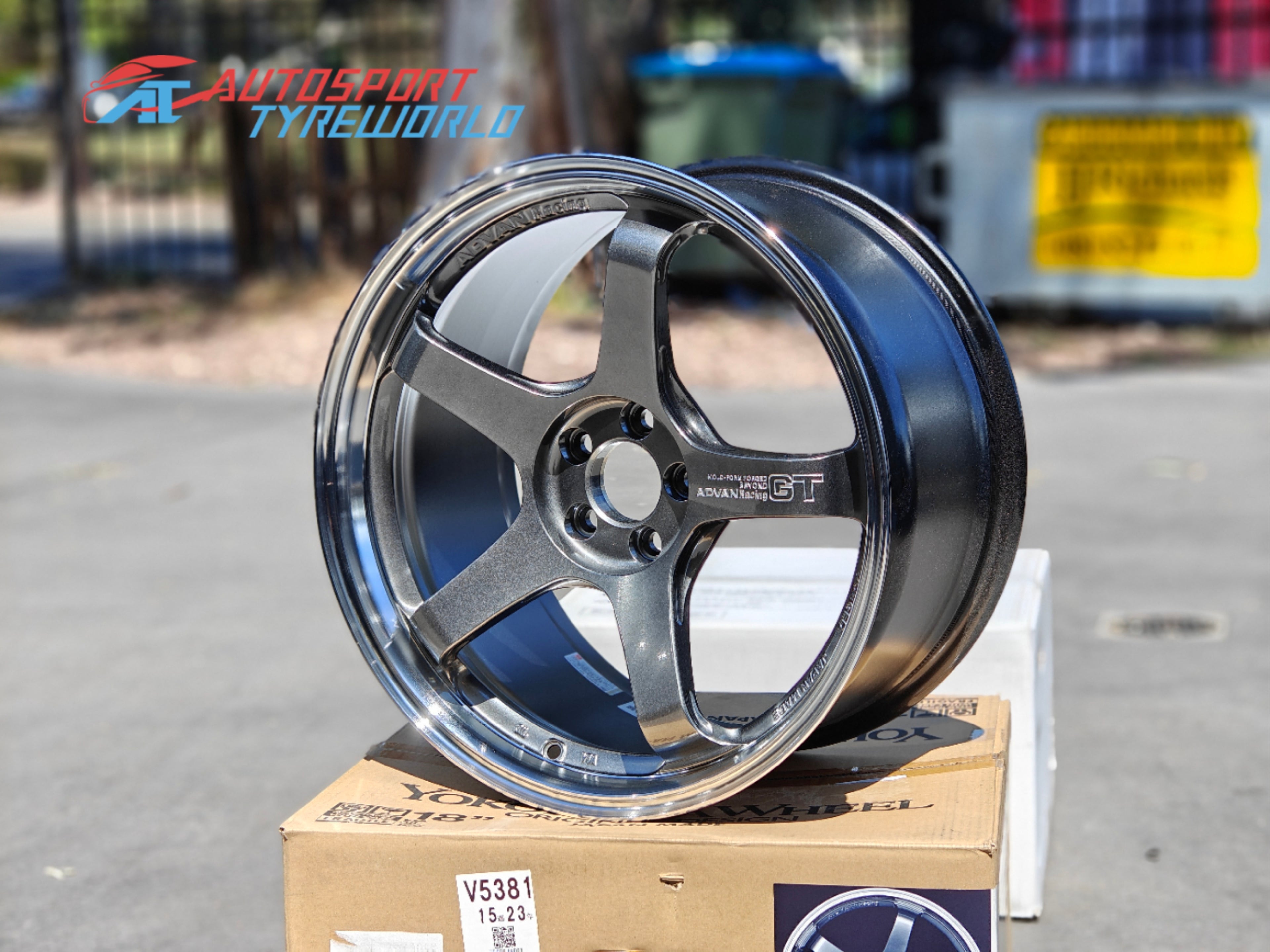 Advan GT Beyond - Machining and  Racing HYPER Black
