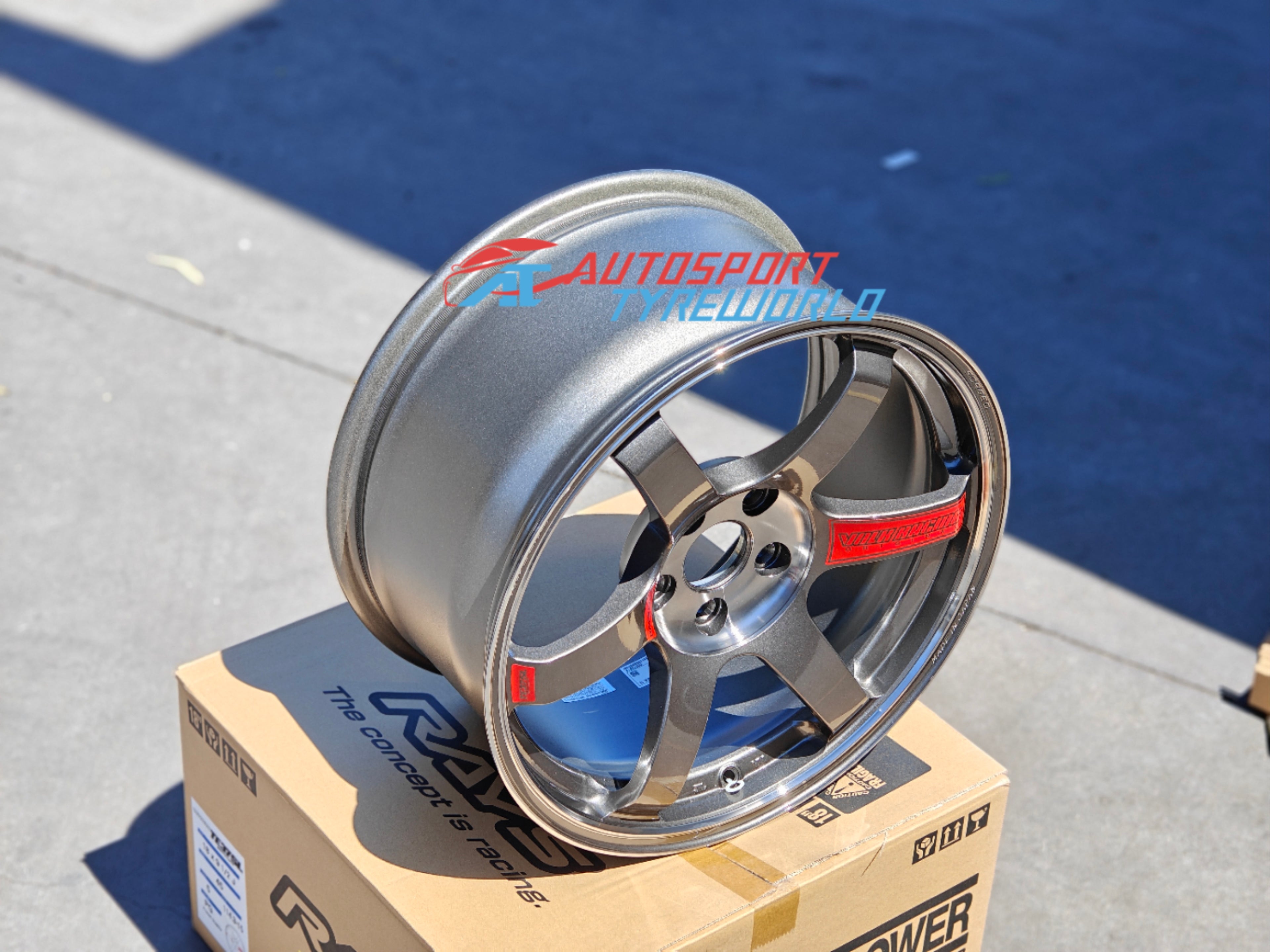Rays Volk Racing TE37SAGA SL - Pressed Graphite (PG)