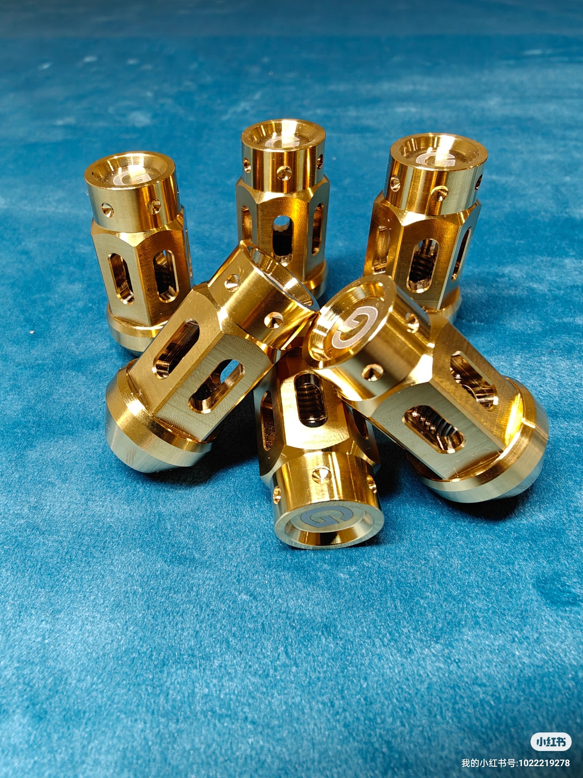 Grandma Titanium Racing Wheel Nuts - Golden