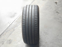 Load image into Gallery viewer, 245/40R19 X1 Michelin PS5 second hand