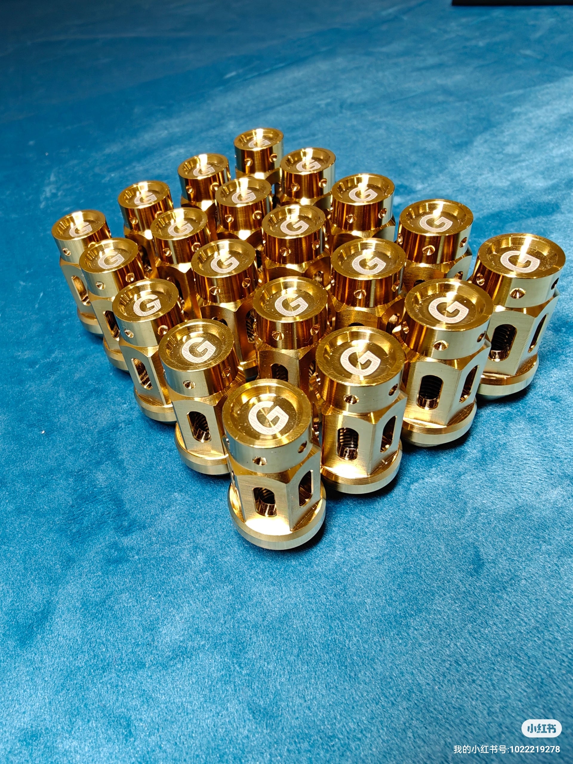 Grandma Titanium Racing Wheel Nuts - Golden