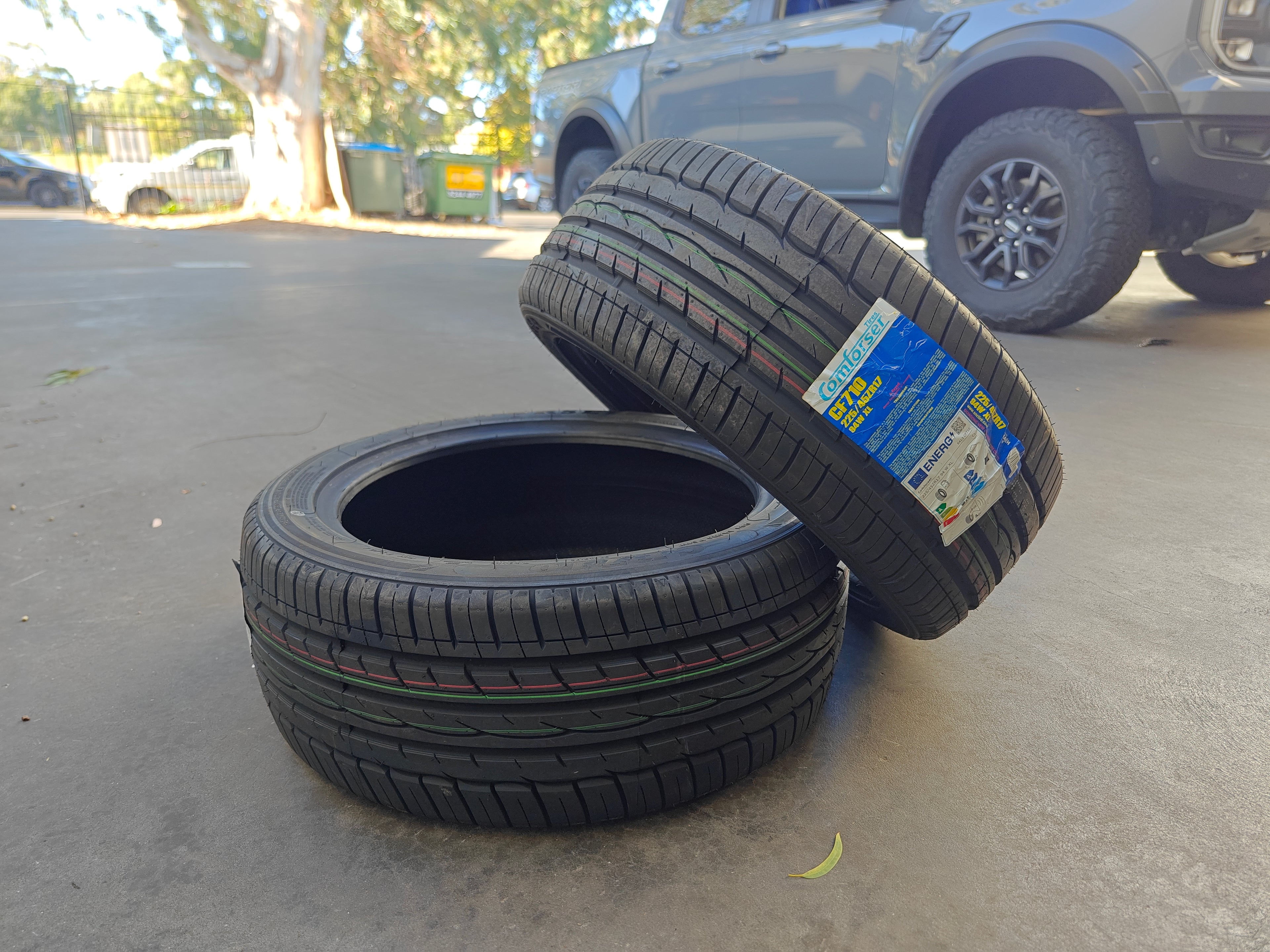 COMFORSER 245/45R18 100W CF710