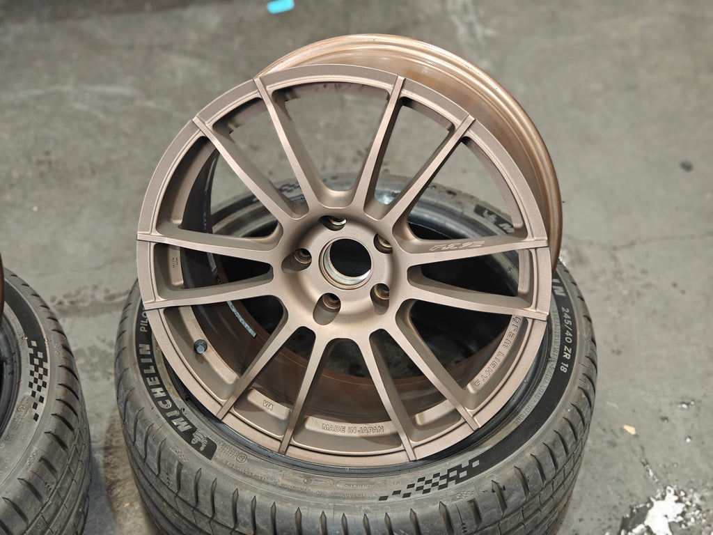 Rays Gram Light 57XR 18X8.5 +38 5X114.3 (Second Hand)