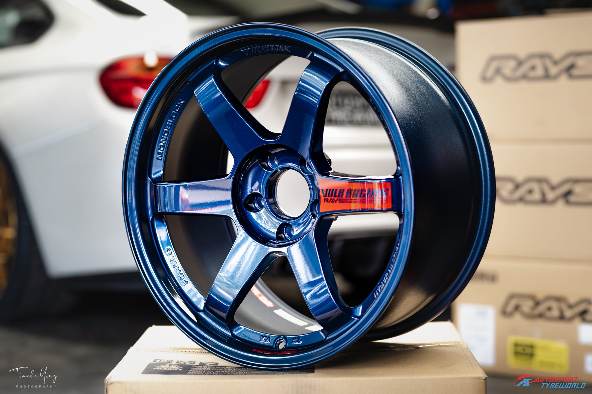 Rays TE37SL 18X9.5, +22, 5X114.3 Mag Blue (Custom)