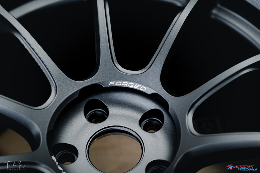 Rays Volk Racing ZE40 - 18X9.5, +21, 5X114.3 - Matte Black