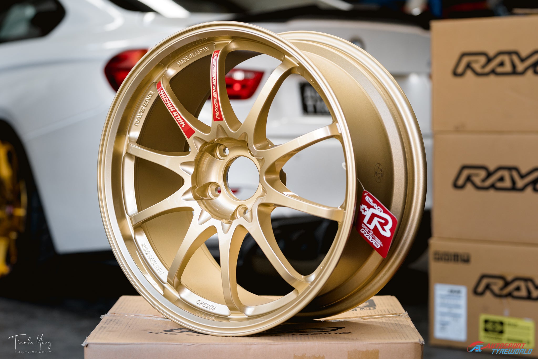 Rays Volk Racing CE28SL - 18X8.5, +35, 5X114.3 - Gold