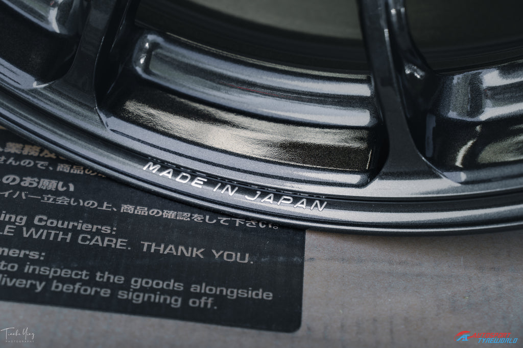 Rays Volk Racing ZE40 - Dark Gun Metal (MM)