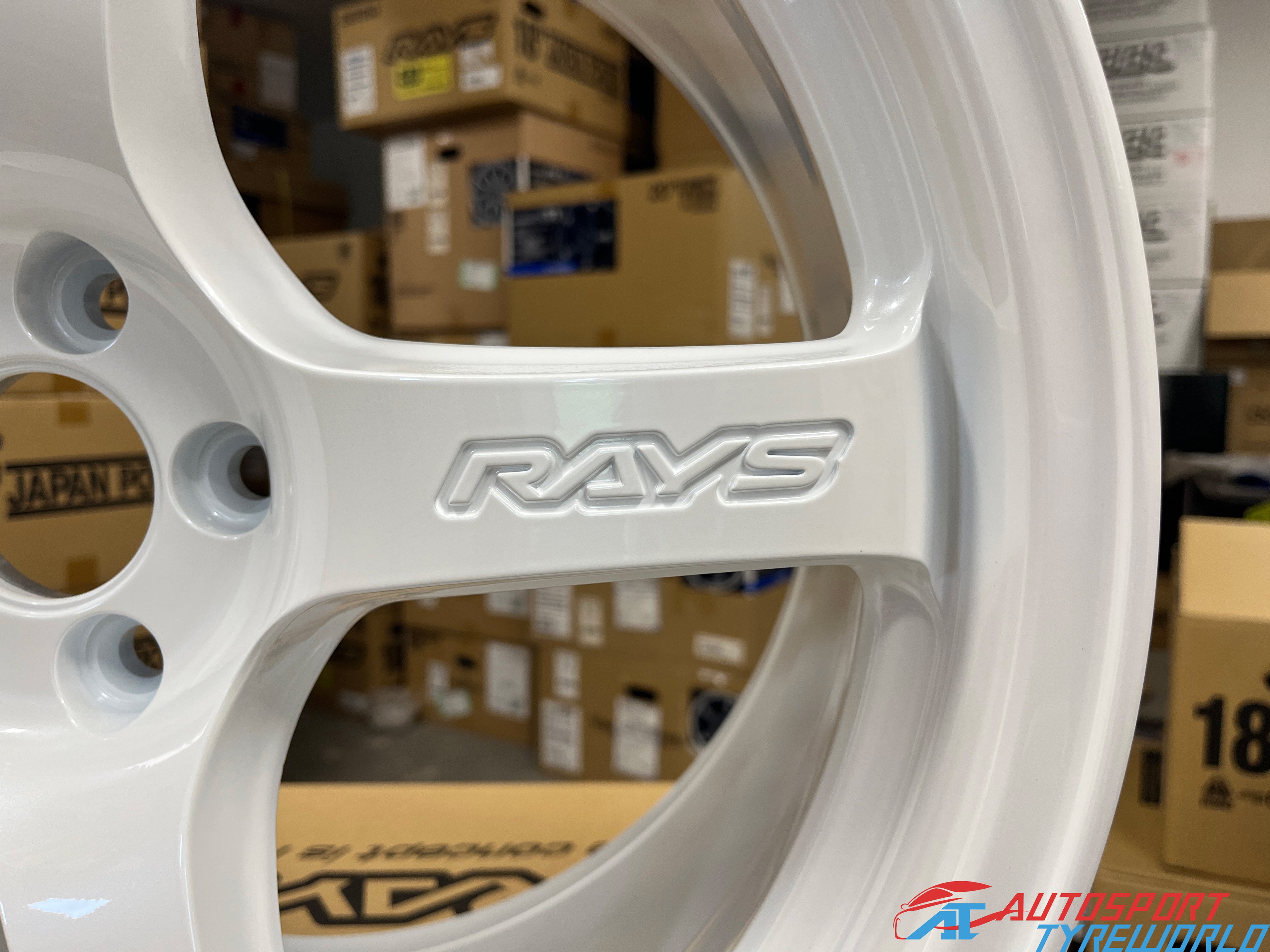 Rays Gram Light 57CR - Pearl White (CPP)